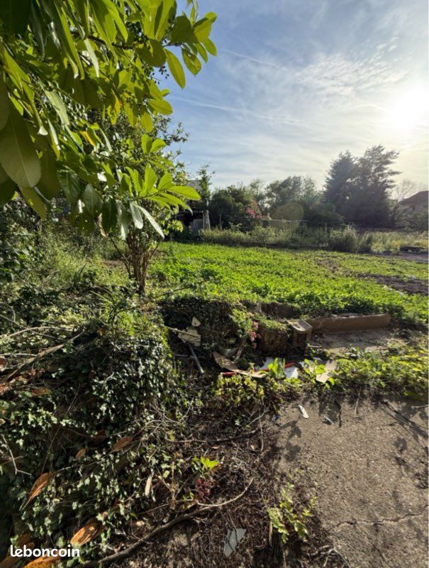 Maison 6 pièces 180 m² · à Roussy-le-Village · 180 m² · 310 000 €