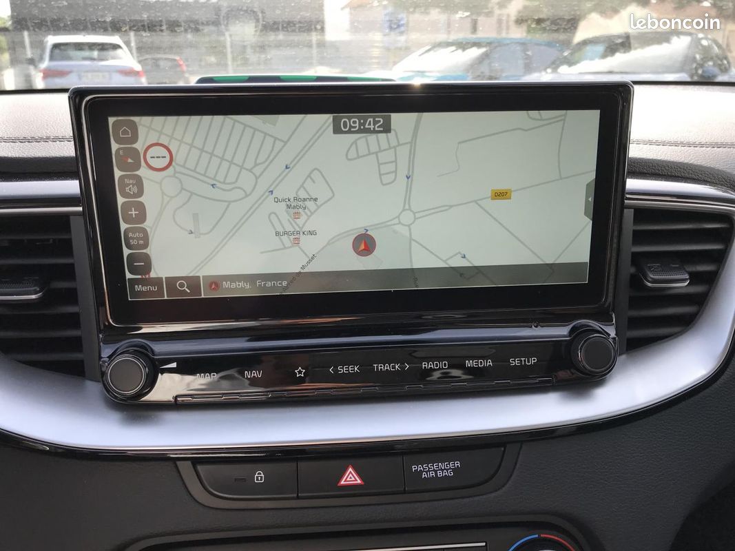 KIA CEE D XCeed Hybride rechargeable 1.6 GDI - 105 + Electric 60,5 ch - Stop&Go - BV DCT6 Premium (image 19)
