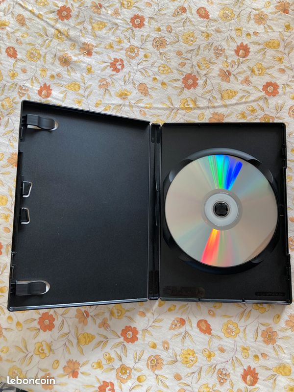 DVD Titre le gendarme se marie film classique Louis de Funes Etat neuf (image 3)