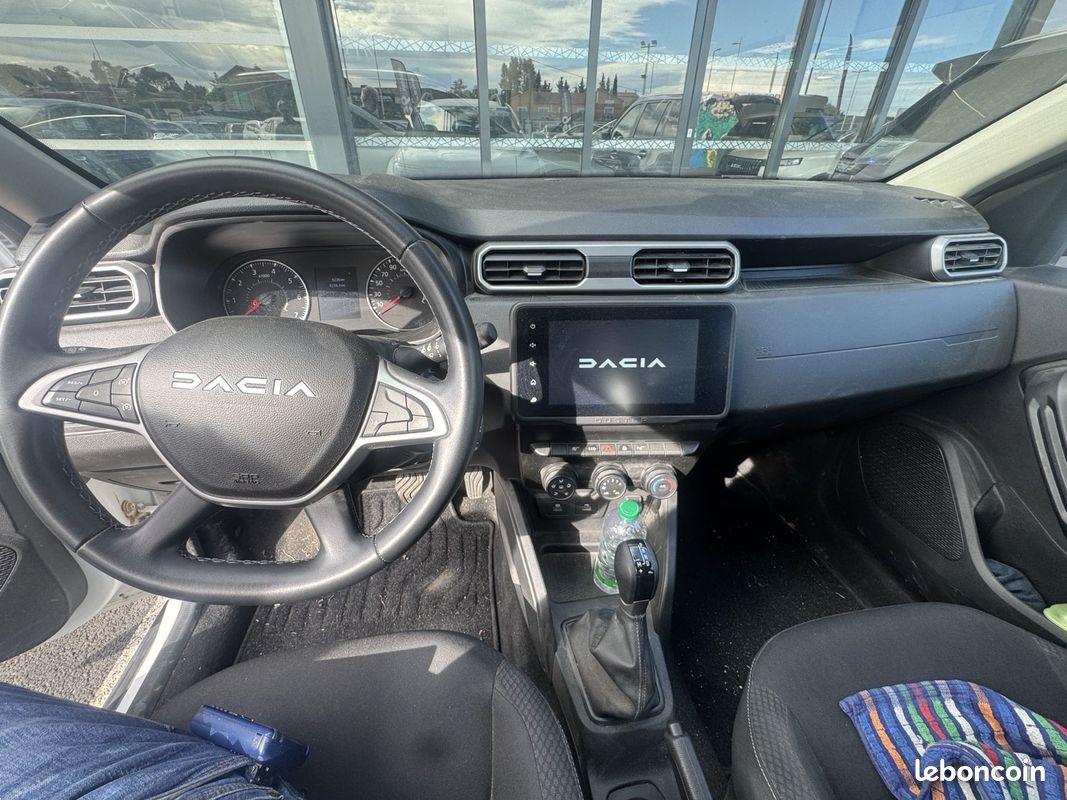 DACIA Duster TCe 150 4x2 EDC Expression (image 22)