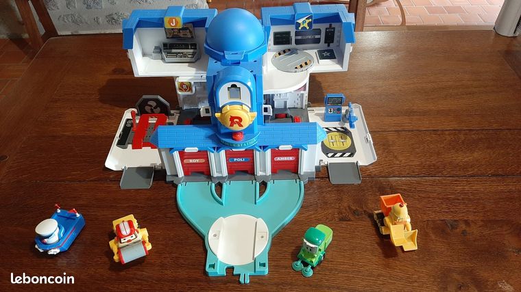 ROBOCAR POLI QUARTIER GÉNÉRAL À FONCTIONS EN PROMOTION
