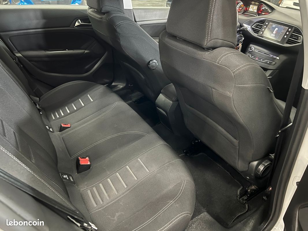 Peugeot 308 1.6 BLUE HDI TURBO 116CV / Financement possible (image 11)