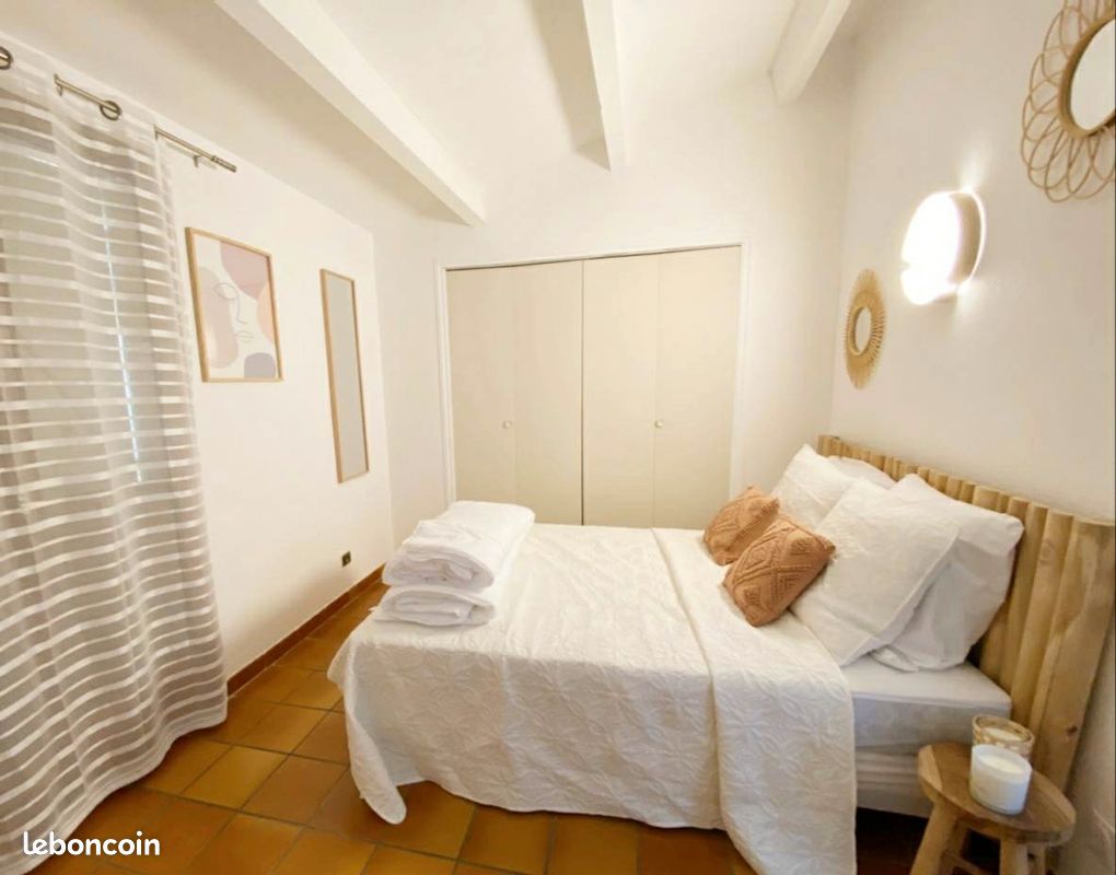 Mazet cosy climatisé - Capacité 10 personnes - Piscine en copropriété, terrasses & jardin - Plage accessible à pied - Ville Sainte-Maxime (image 9)