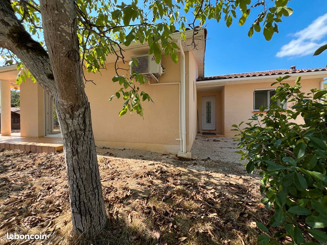 Maison 5 pièces 121 m² · à Caussade · 121 m² · 216 000 €
