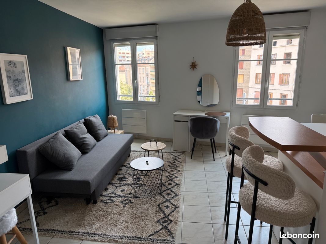 Appartement 1 pièce 27 m² · à Saint-Étienne · 27 m² · 410 €