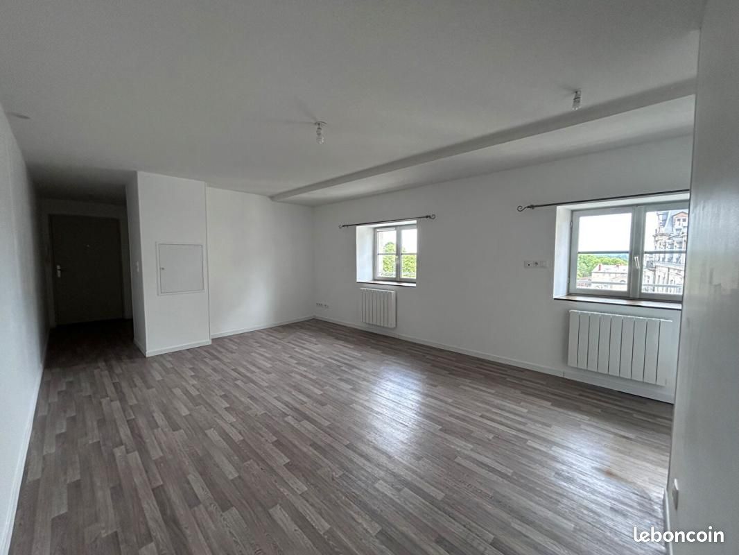 Appartement 3 pièces 57 m² · à Dole · 57 m² · 608 €