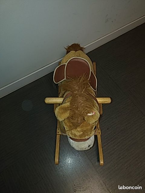 Cheval à bascule pour enfants (image 5)