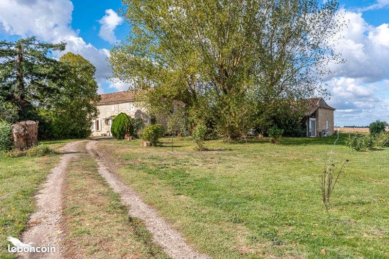 Maison 9 pièces 233 m² · à Puysserampion · 233 m² · 220 920 €