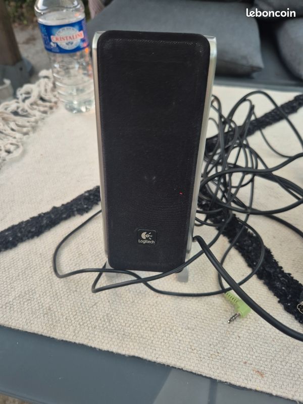 A saisir Logitech z3 en bon etat (image 1)