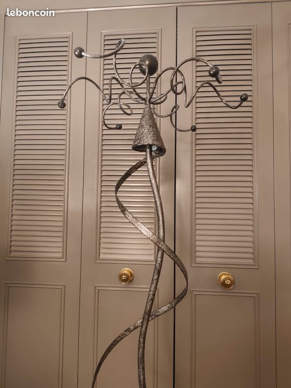 Porte manteau design en metal forgé (image 4)