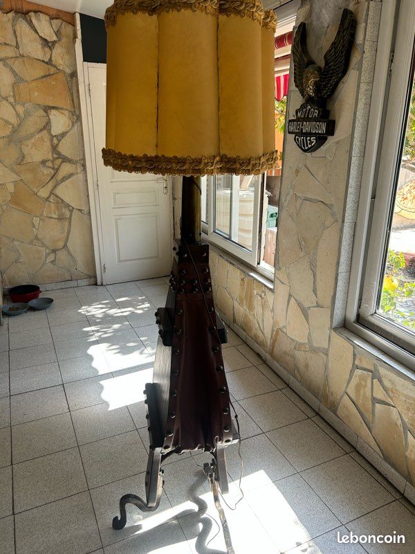 Lampadaire vintage avec abat jour (image 3)