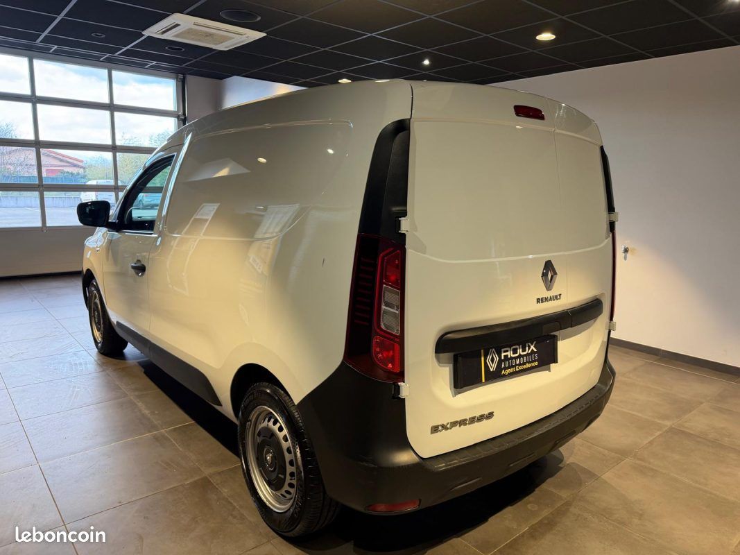 Renault express 1.5 blue dci 95ch confort / pack offroad / habillage bois / tva recuperable 2022 (image 2)