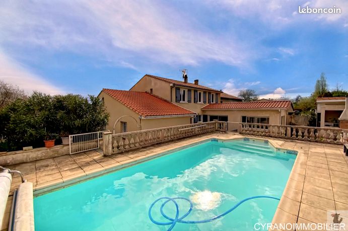 Maison 9 pièces 147 m²