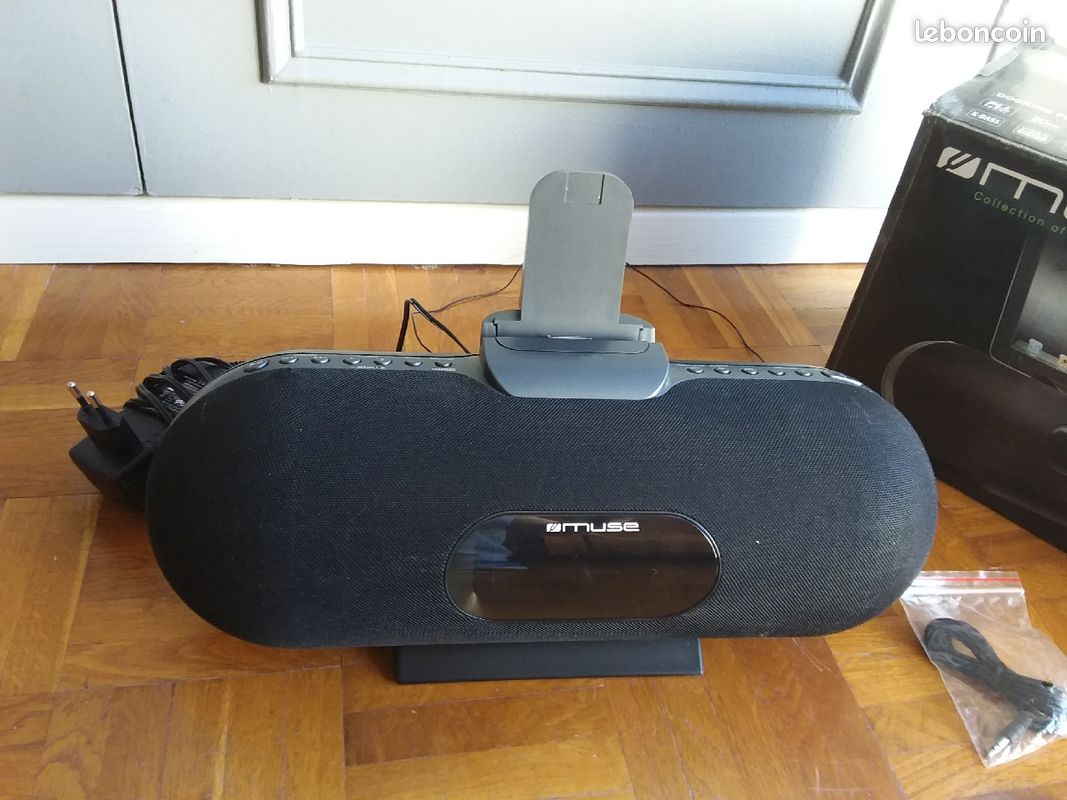 Enceinte Muse M 158 IP . Station accueil ipod/iphone/ipad (image 1)