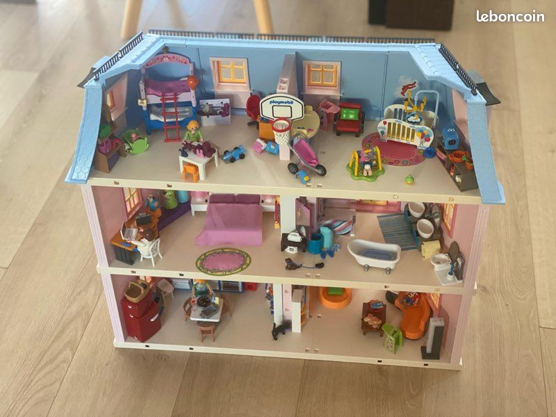 Maison Playmobil 5303 et équipements (image 3)