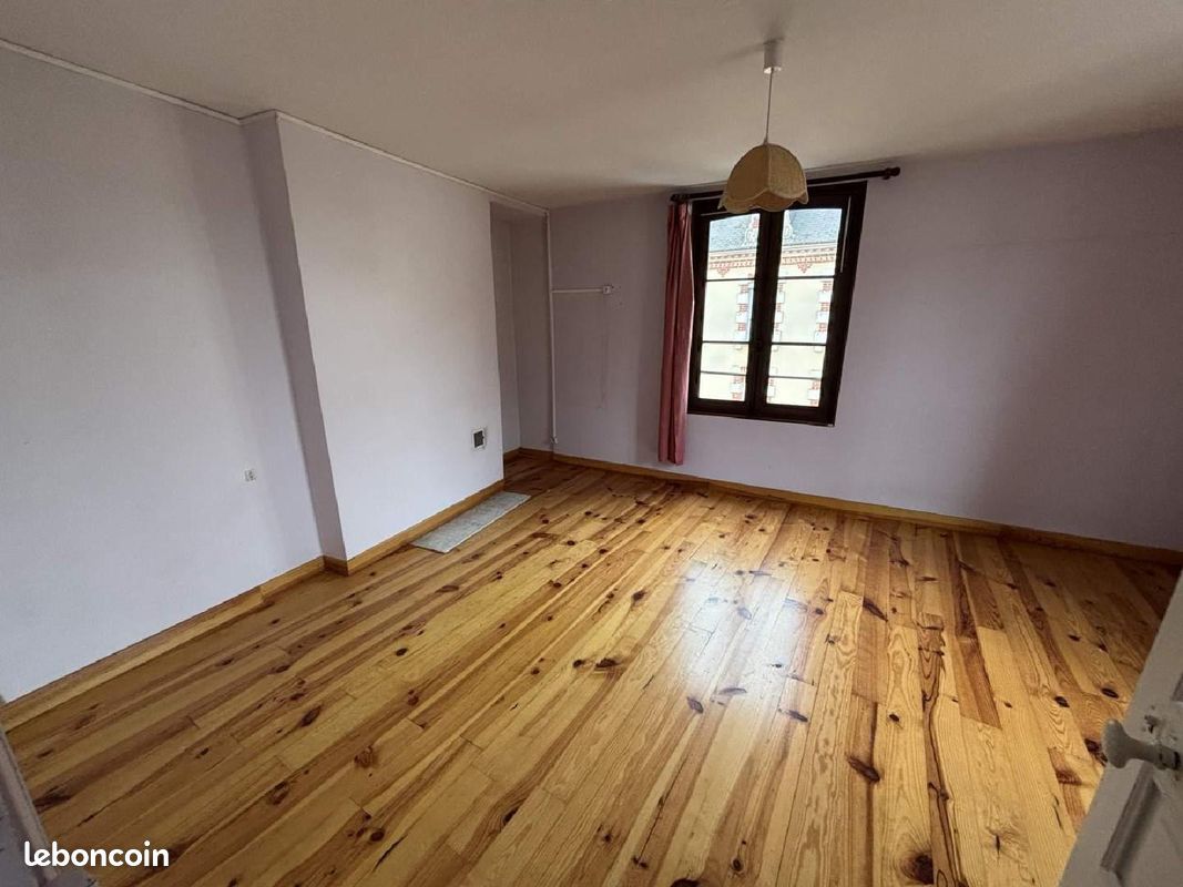 Maison de ville 85 m² Bessé-sur-Braye (image 8)