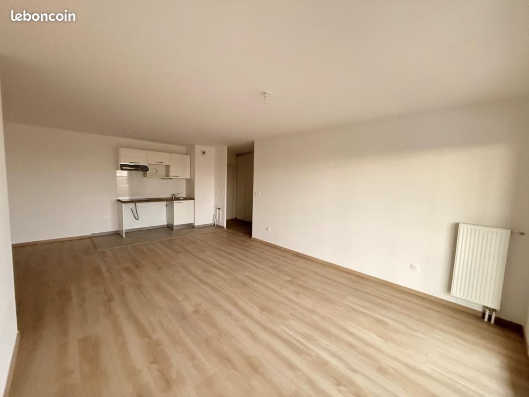 Appartement 3 pièces 66 m² · à Valenciennes · 66 m² · 899 €