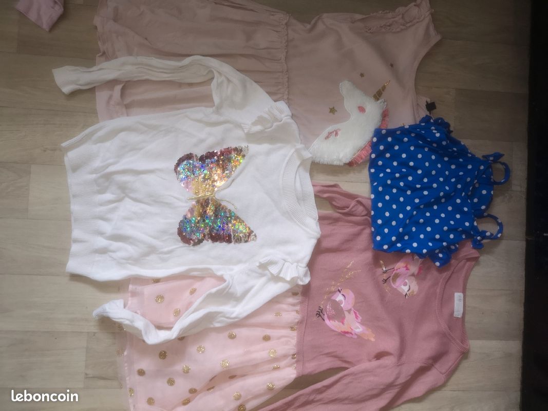 Lot 8 ans fille (image 1)