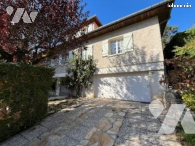Maison 9 pièces 270 m² · à Saint-Max · 270 m² · 495 000 €