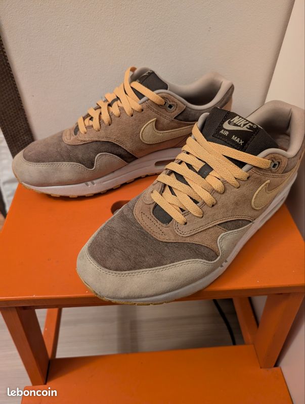 Air max 1 premium ugly duckling pecan (image 1)