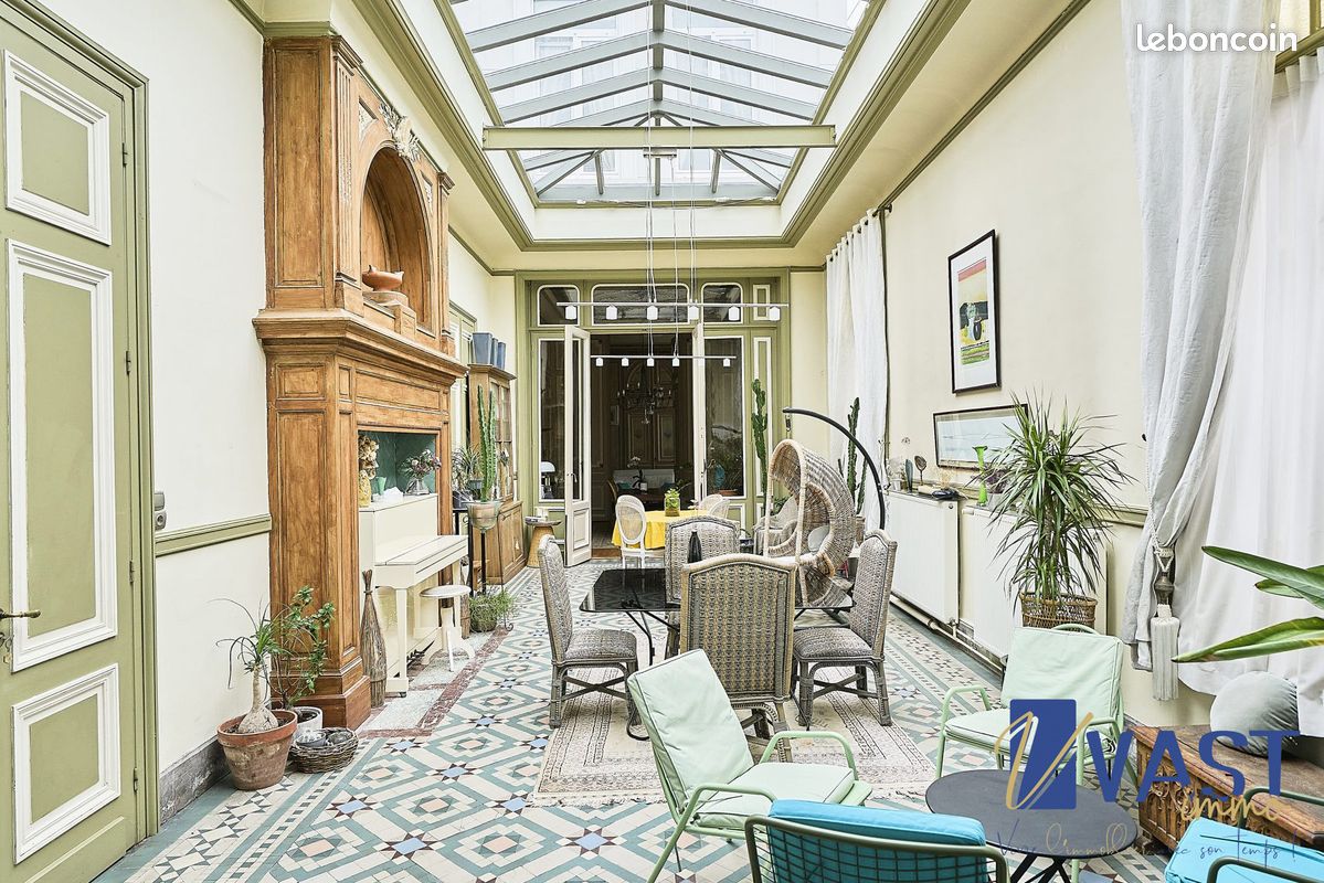 Maison 7 pièces 270 m² · à Lille · 270 m² · 940 000 €
