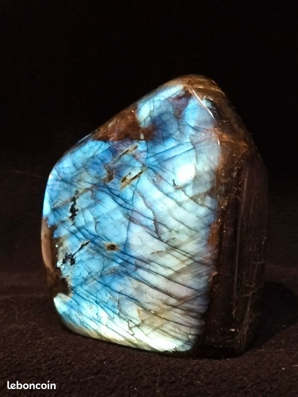 Labradorite (image 3)