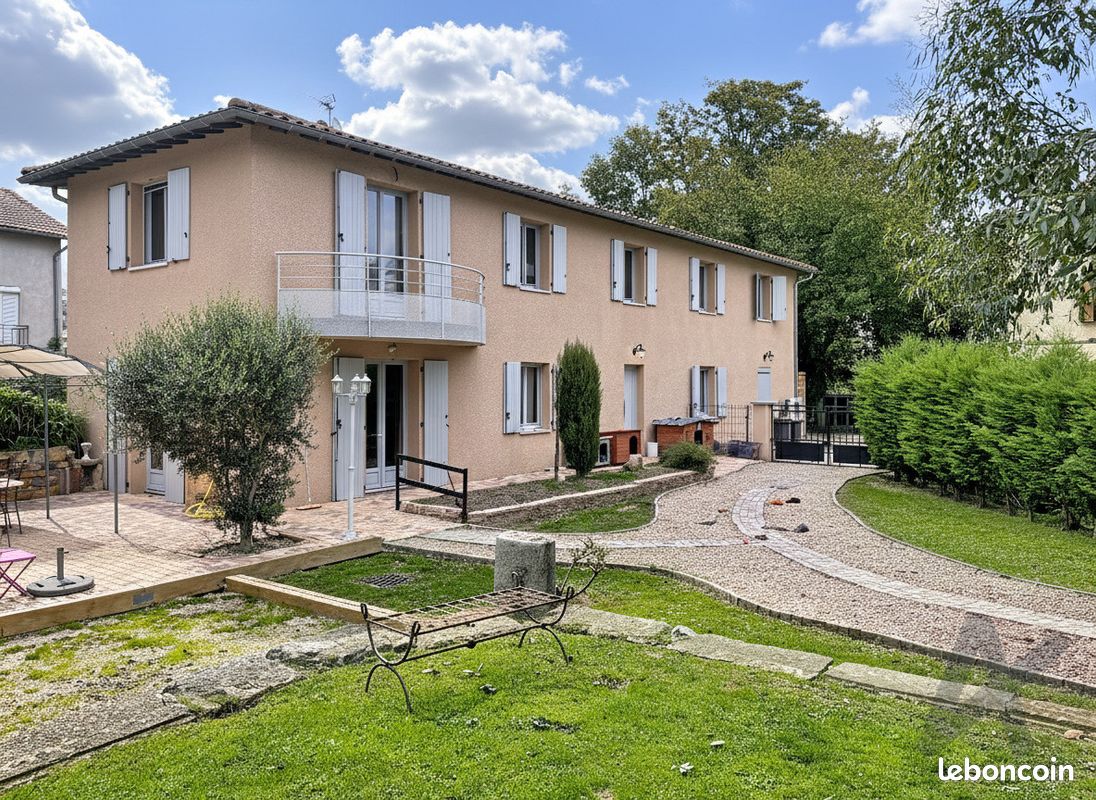 Maison 8 pièces 189 m² · à Savigny · 189 m² · 480 000 €