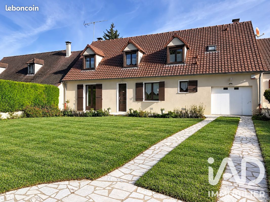 Maison 7 pièces 175 m² · à Fontenay-Saint-Père · 175 m² · 330 000 €