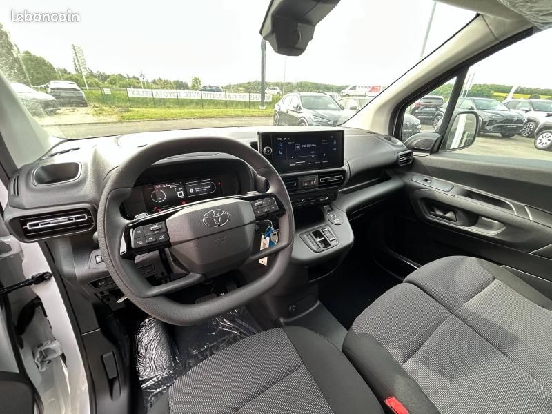 Toyota PROACE CITY Medium Electric 136ch 50 kWh Start Confort 3P MY25 (image 27)