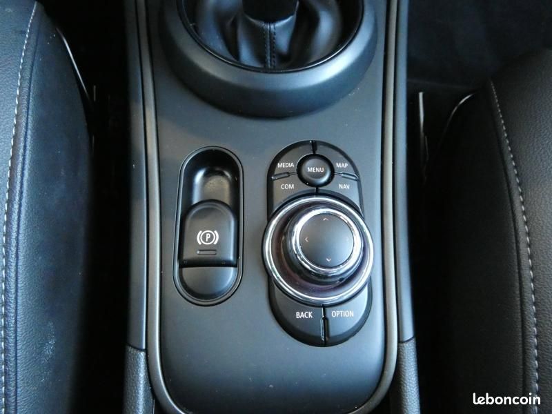 Mini Countryman Cooper 136ch Highlands BVA7 (image 20)
