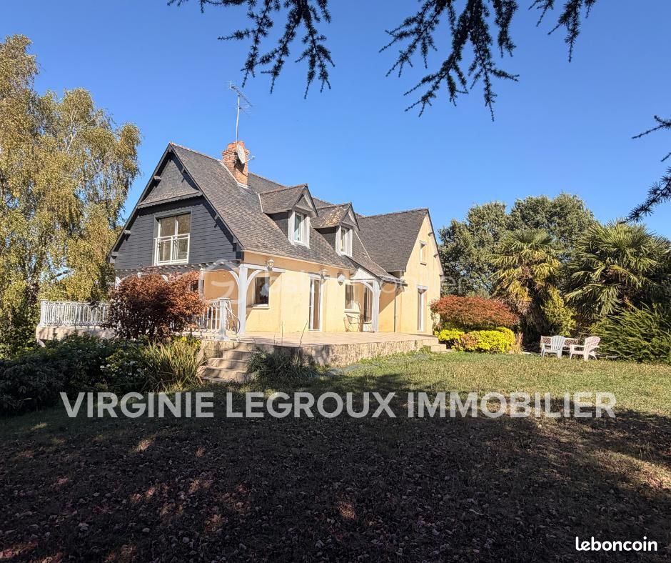 Maison 8 pièces 233 m² · à Port-Brillet · 233 m² · 309 900 €