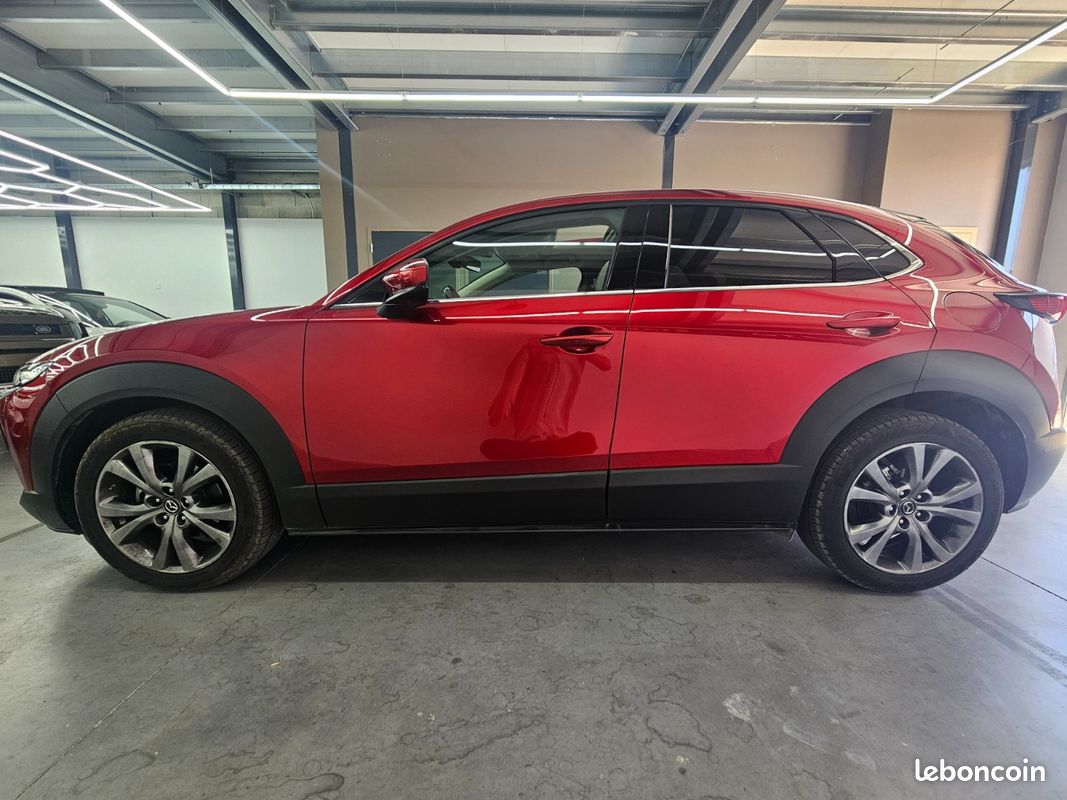 MAZDA CX-30 Exclusive 4x2 toit ouvrant / appel carPlay et Android auto / feux et essuis glace automatique / regulateur adaptatif / affichage tete auto / sièges et volant électrique chauffant (image 6)