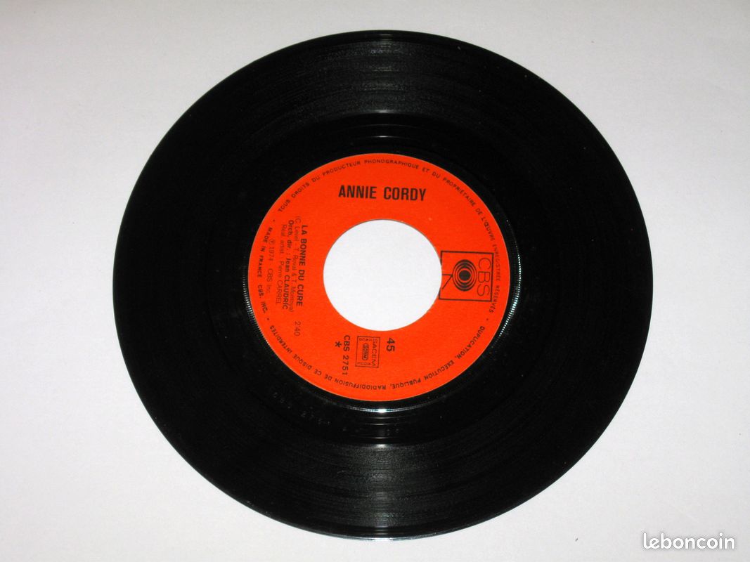 Annie Cordy – La Bonne Du Curé / Viens Prendre Un Verre / 45T (image 3)