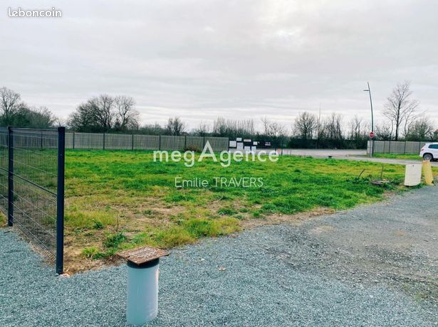 Terrain 599 m² Les Herbiers