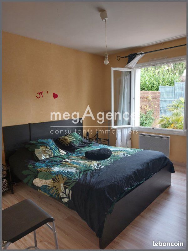 Maison 6 pièces 108 m² - Thouars 79100 (image principale 6)