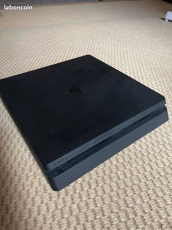 PS4 Slim + 7 Jeux + Manette (image 3)