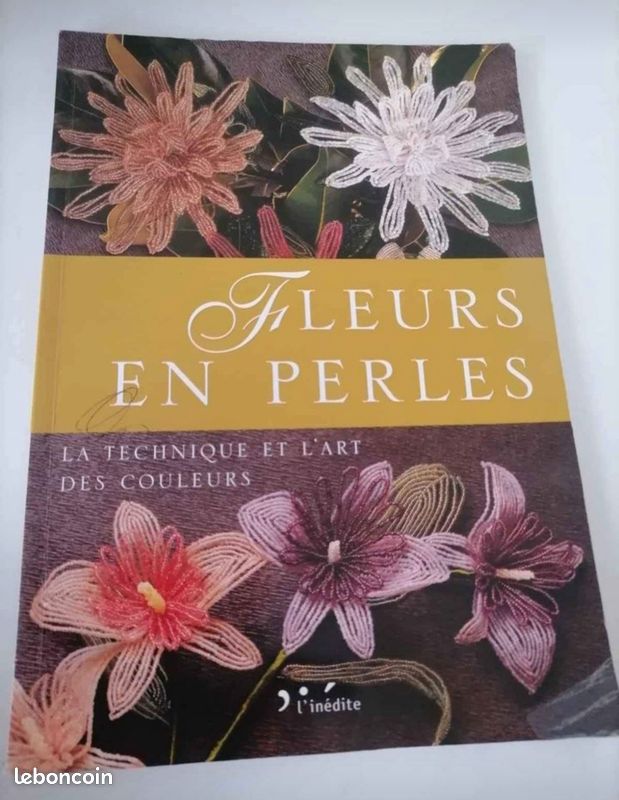 Livre "fleurs en perles " (image 1)
