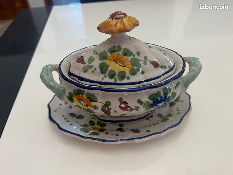 Petite soupière (image 1)