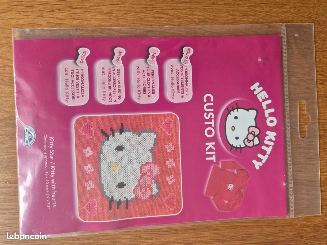 Kit créatif broderie point de croix Hello Kitty marque DMC (image 1)