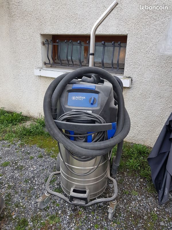 Aspirateur professionnel (image 1)