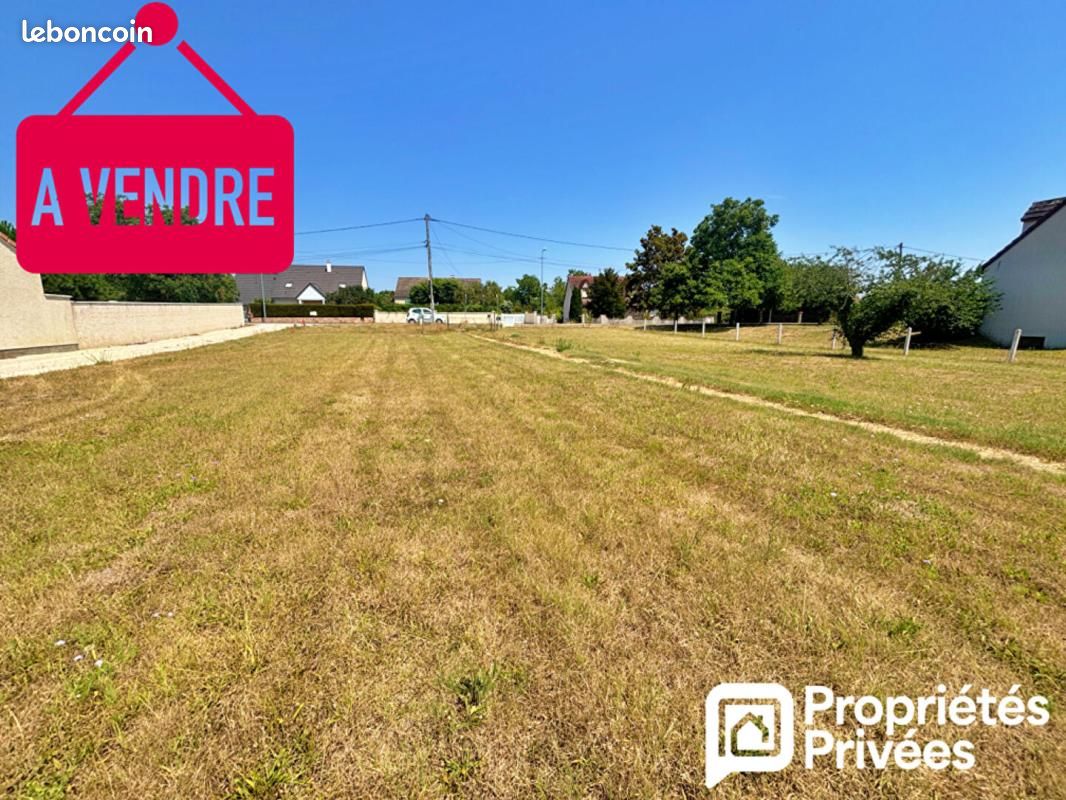 Terrain 897 m² Mehun Sur Yevre · à Mehun-sur-Yèvre · 46 000 €