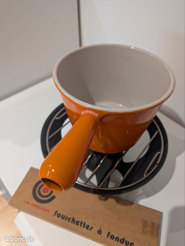 Service à Fondue fonte émaillée Le Creuset .70th Anniversary. Rare