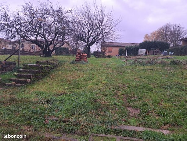 Terrain 701 m² Val Revermont