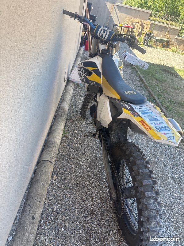 Vend 350 Husqvarna négociable dans la limite de responsable (image 2)
