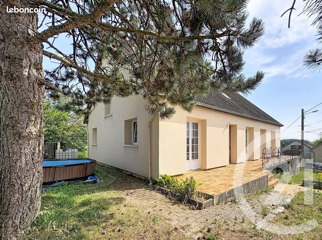 Maison 8 pièces 171 m² · à Camelin · 171 m² · 188 900 €