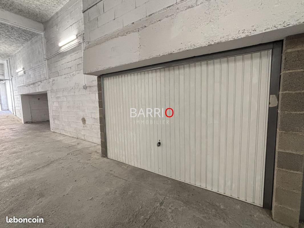 Parking 10 m² · à Port-Vendres · 10 m² · 100 €/mois