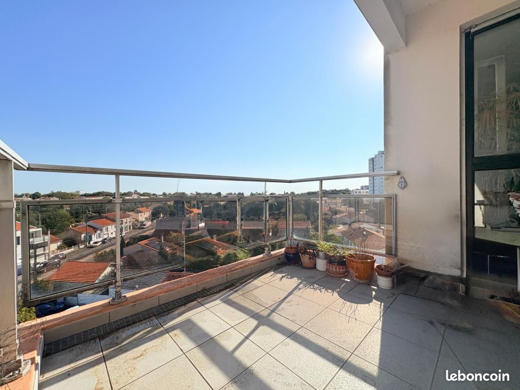 Appartement 3 pièces 80 m² · à La Rochelle · 80 m² · 299 250 €