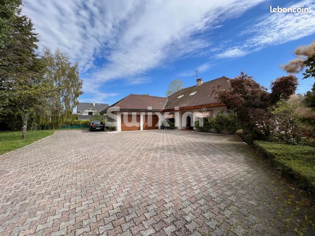 Maison 6 pièces 304 m² · à Divonne-les-Bains · 304 m² · 1 550 000 €