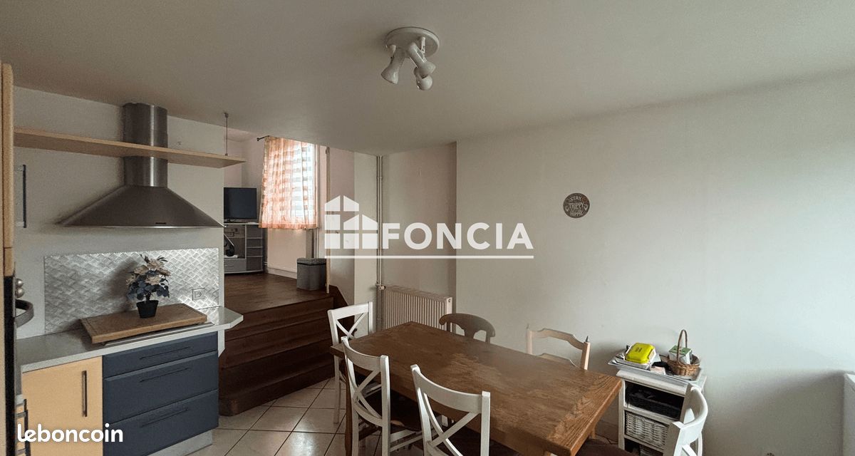 Maison 3 pièces 90 m² · à Thuré · 90 m² · 125 000 €