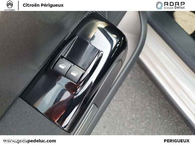 Citroen C3 1.2 PureTech 83ch S&S Shine (image 17)